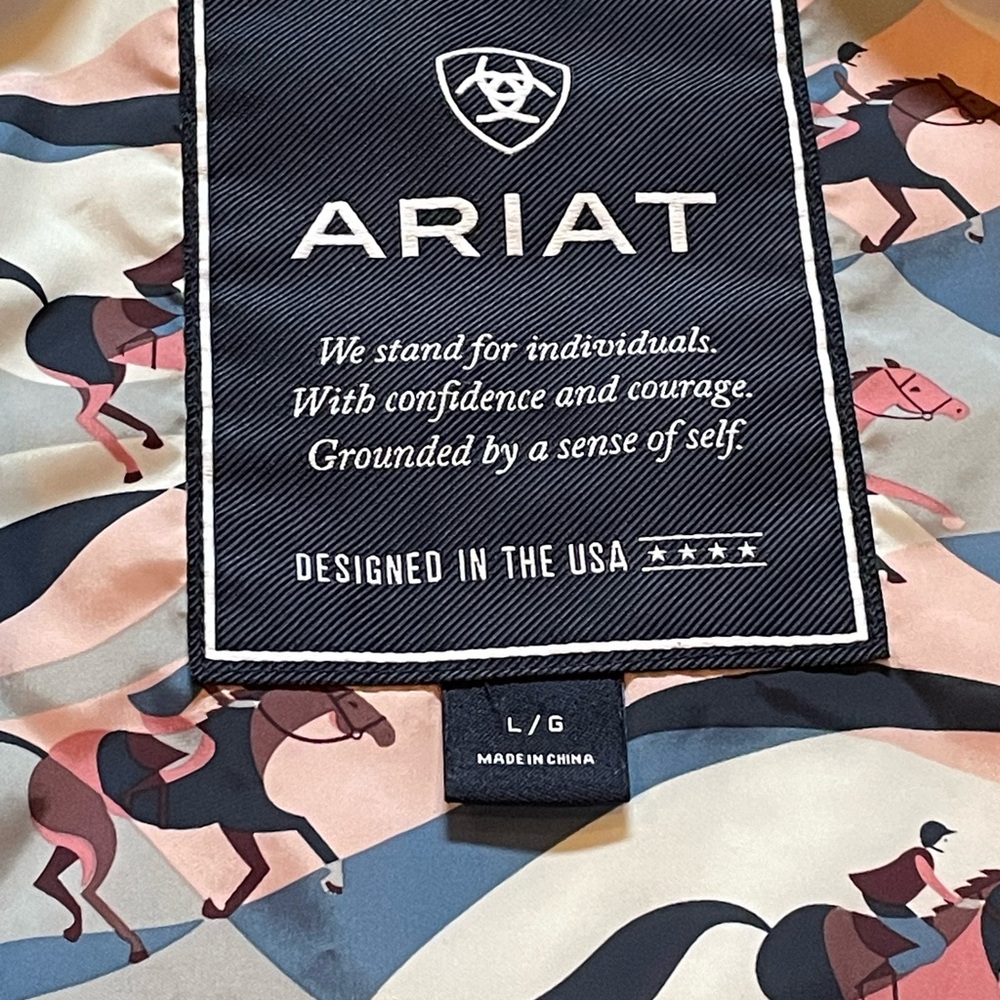 ARIAT ashley Insulated Wine/equestrian Print Vest L EUC - Picture 3 of 9